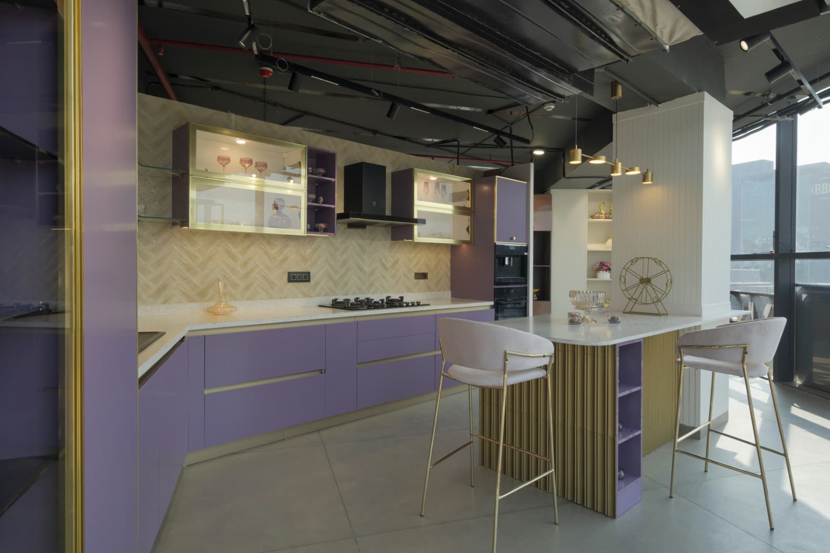 Dazzling design element